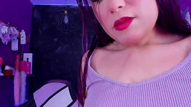 Alexa_Slave Live XXX-chat
