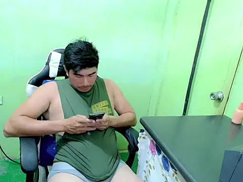 Hunkfiremann Live XXX chat
