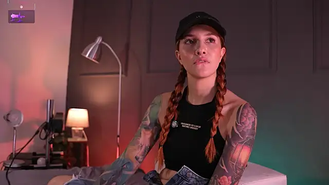 Živý XXX chat RedJasmine_
