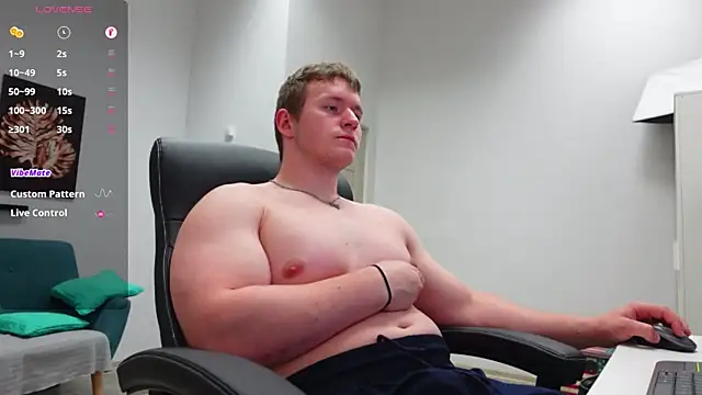 XXX chat uživo modela Richard_Dullas
