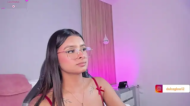 dulce_glow_ Adlı Modelin Canlı XXX Sohbeti