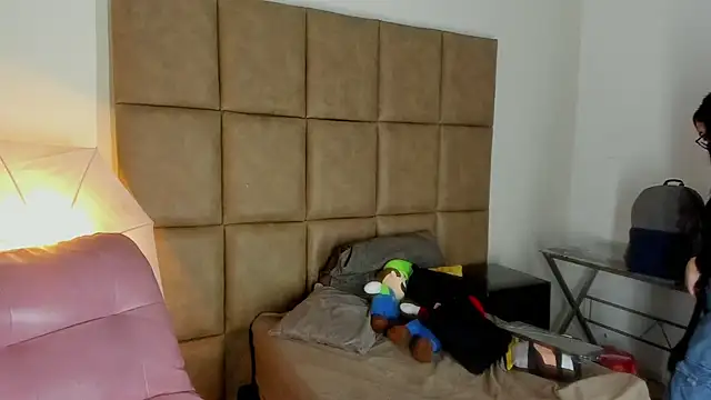 Mini_Rouse Adlı Modelin Canlı XXX Sohbeti