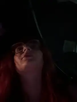 Chat +18 de urpuppymoon ao vivo