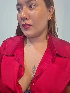 Blushing_KatyのライブXXXチャット