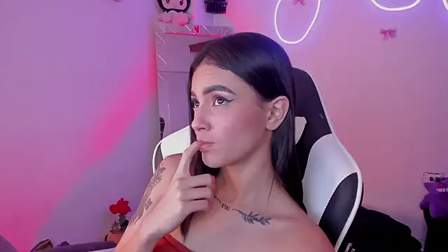 CarolineEvanss_11n Live XXX chat
