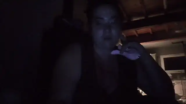 MiiaBella Chat XXX live