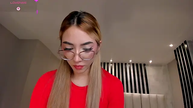 SophieLafont's Live XXX Chat