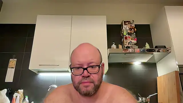 theitalianbearn Live XXX chat
