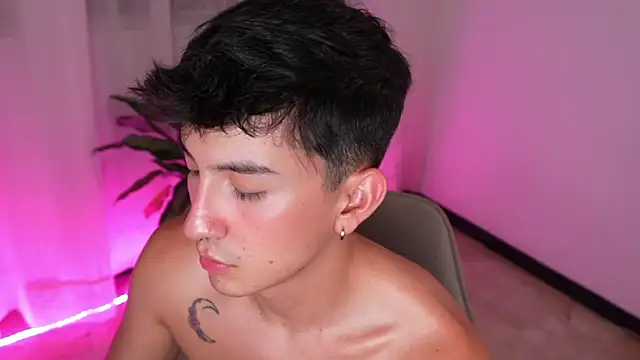 Chat XXX Live sweettaaron01