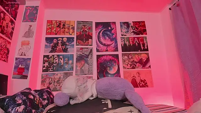 MissCurvyTop Chat XXX live