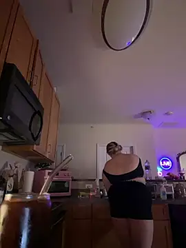 PiggyRose's Live XXX Chat