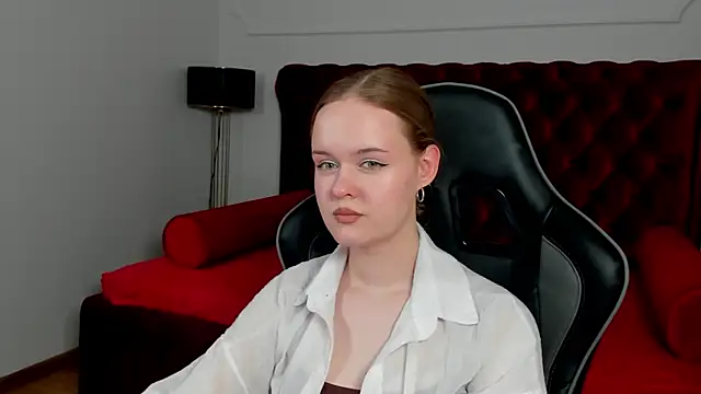AdaRune's Live XXX Chat