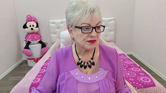 KayleSmoll élő XXX-chatje