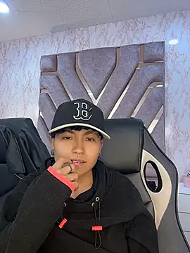Chat XXX ao vivo de ian_mathias_