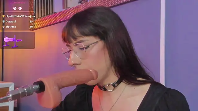 Czat XXX na żywo – kattt_cut