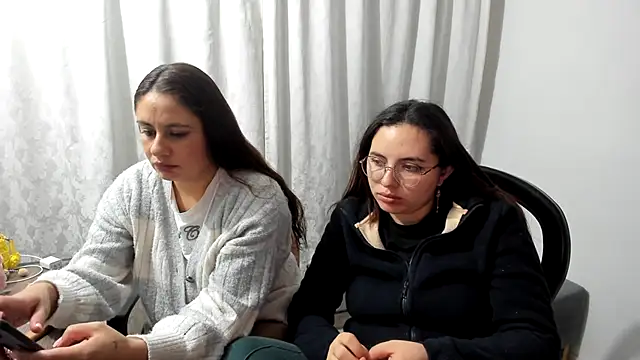 _girls_on_fire_'s Live XXX Chat