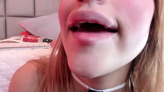 Foxxy__Rhenna18 라이브 XXX 채팅