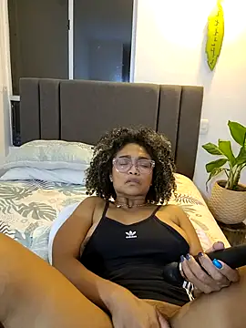 Chat +18 de BiiancaEstradaa ao vivo