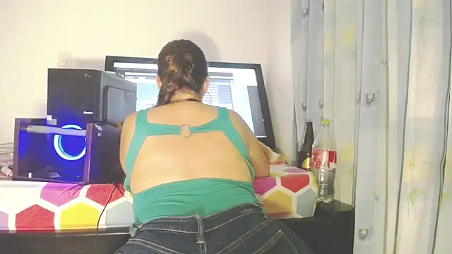 eolicasex Adlı Modelin Canlı XXX Sohbeti