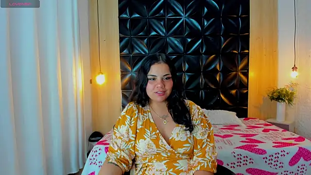 Veyra_Thaliaa's Live XXX Chat