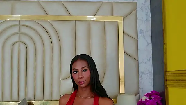 Erika_Rowland Adlı Modelin Canlı XXX Sohbeti