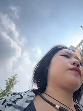 Eliza-E Adlı Modelin Canlı XXX Sohbeti