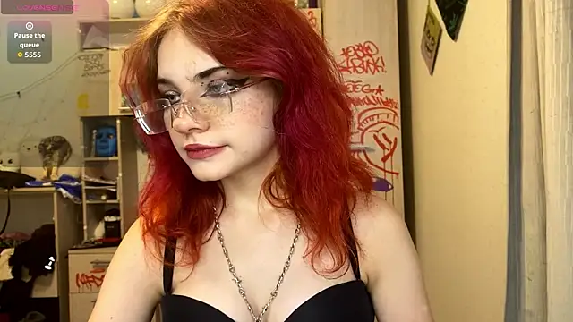 Chat XXX en directo de RedKittySquirrel