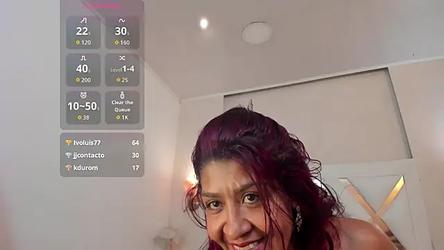 Chat +18 de Sky_Collins_ ao vivo