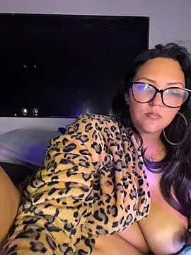 XXX chat uživo modela AuroraChest
