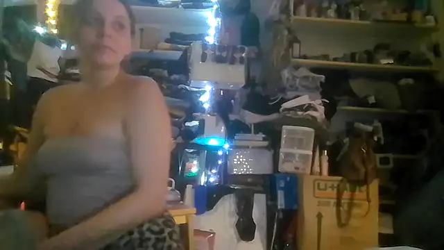 ShysluutGia – Naživo XXX chat