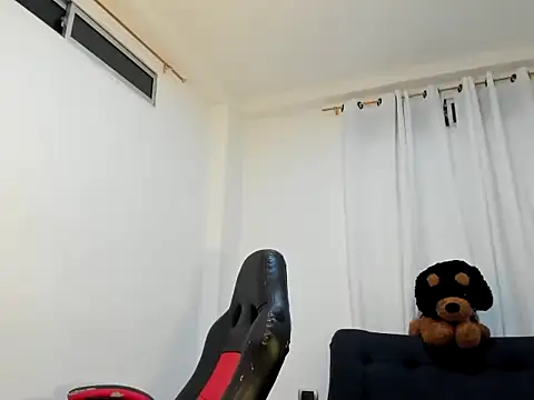 Akuchilove's Live XXX Chat