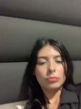 VIOLET_19XXX 라이브 XXX 채팅