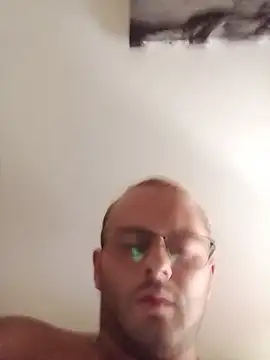 Zatil90 Adlı Modelin Canlı XXX Sohbeti