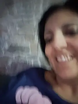צ'אט XXX בשידור חי של BasmaHernandez
