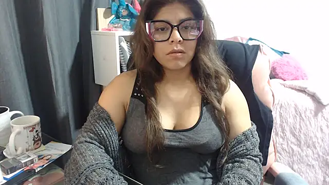 KatteAngelLat's Live XXX Chat