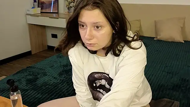 دردشة Bella_Stink الجنسية المباشرة