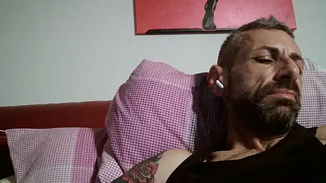 Ragahotitalia Live XXX-chat