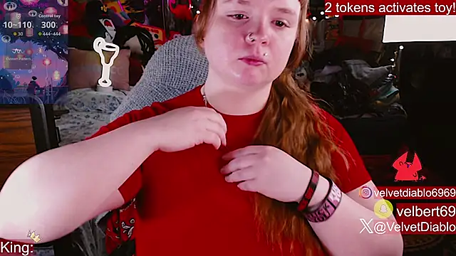 צ'אט XXX בשידור חי של VelvetDiablo