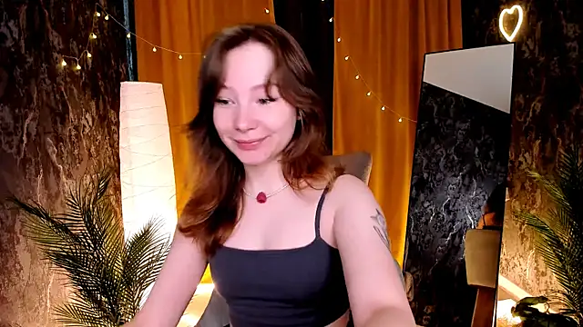 LanaBlu_'s Live XXX Chat