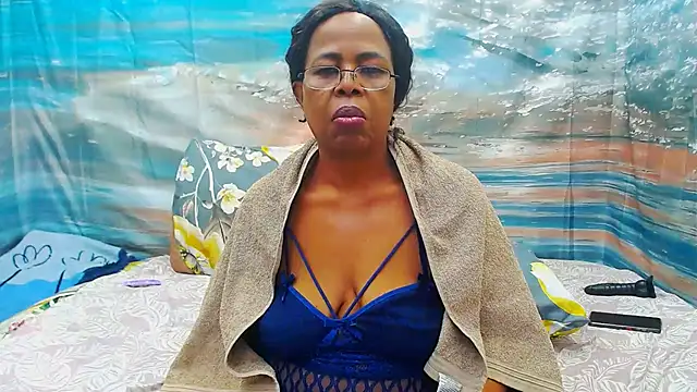 دردشة SEXY_MATURExx الجنسية المباشرة