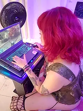 Sarah-Stoner XXX чат на живо