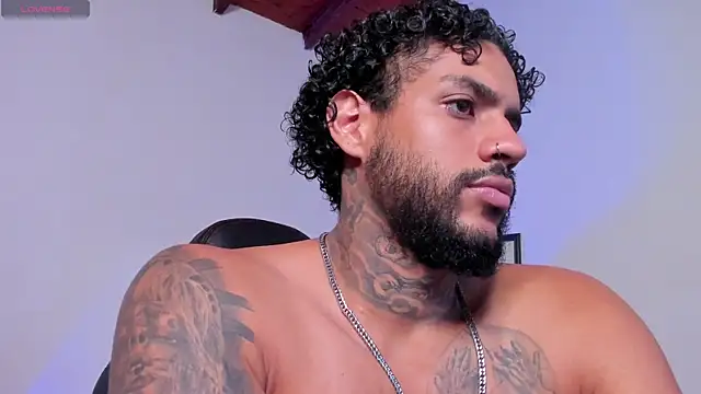 Chat XXX en directo de LuigiVitale_1