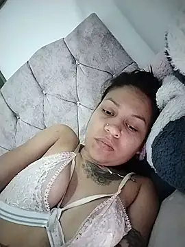 Tiphanydirty3 live XXX chat