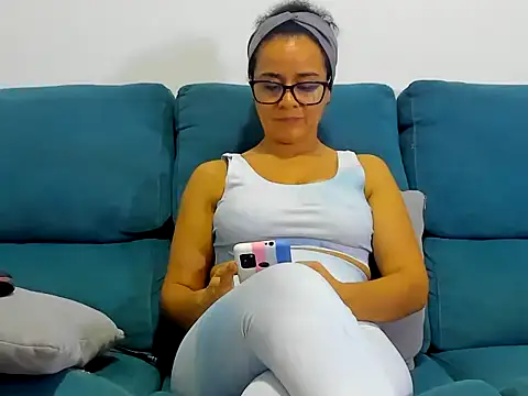 Sami_Hotie1 Chat XXX in diretta