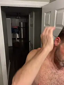 ChiNOTsoChiGuy Show in webcam