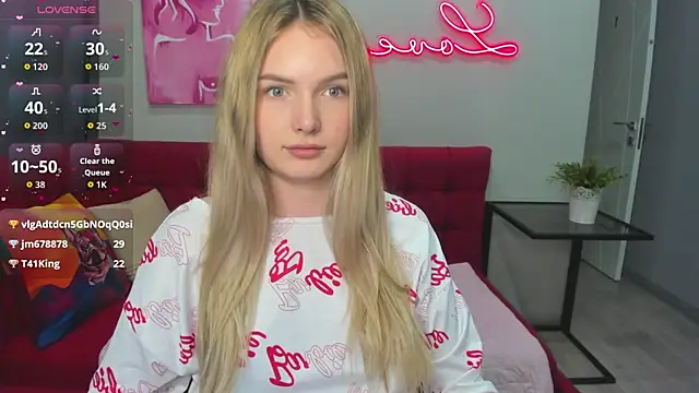 צ'אט XXX בשידור חי של EvelineAmore