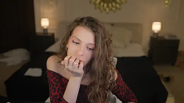 XXX chat uživo modela Suzan_Mayer