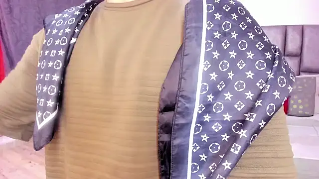 XXX chat uživo modela michacosio