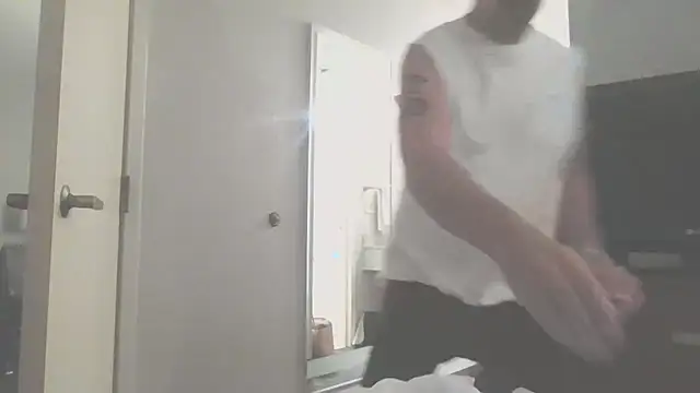 Yankeedave420 live XXX chat