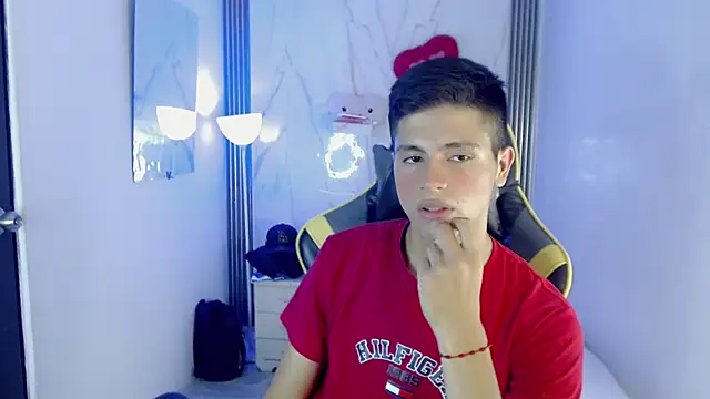 Chat +18 de Ascii_one ao vivo